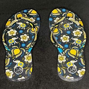 VERA BRADLEY Flip Flops Size 5/6 -Small
